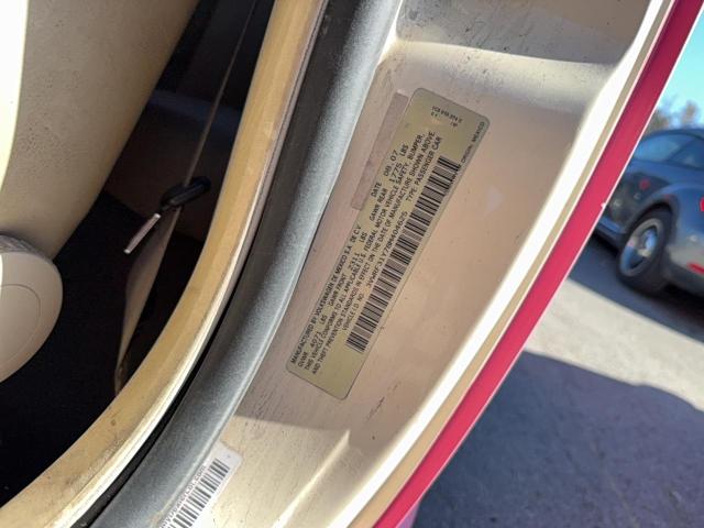 2008 VOLKSWAGEN NEW BEETLE #3285830910