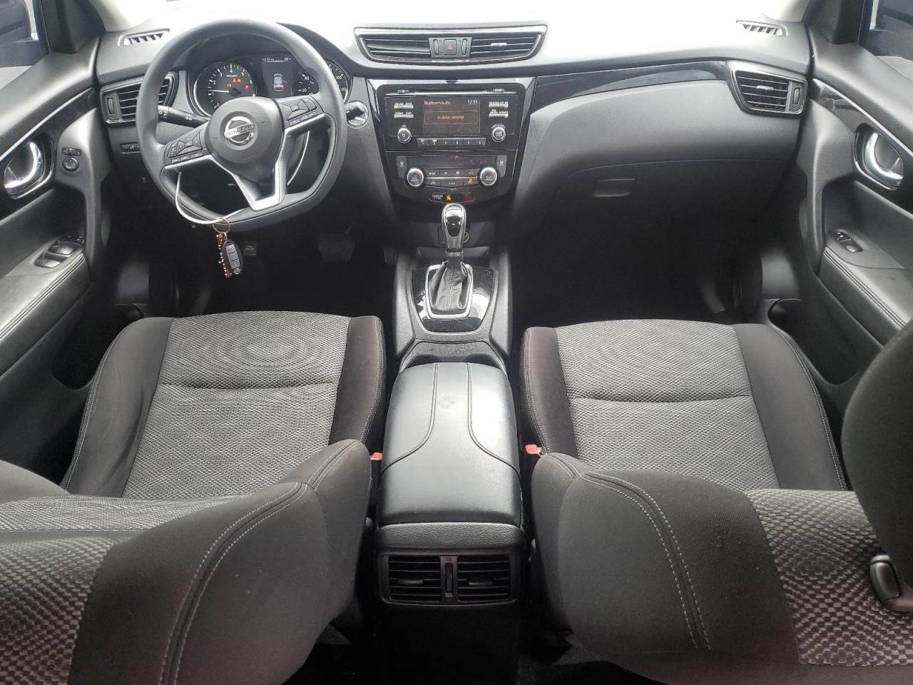 NISSAN ROGUE SPORT S
