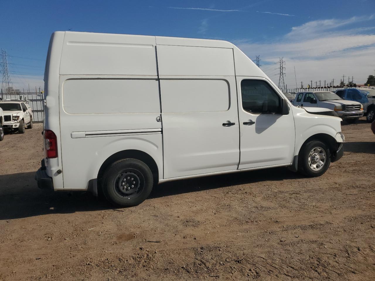 NISSAN NV2500 2500 S