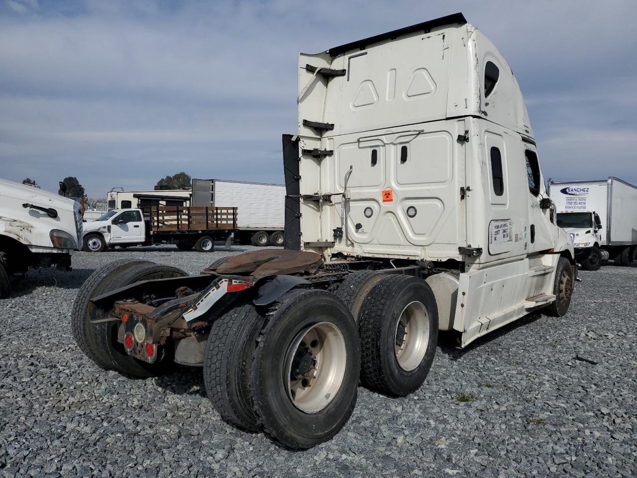 Lot #3287273011 2019 FREIGHTLINER CASCADIA 1