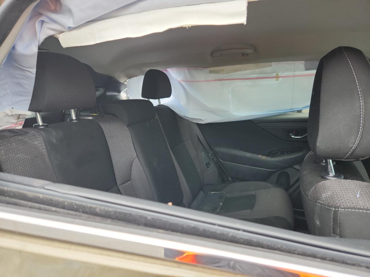 SUBARU OUTBACK PREMIUM