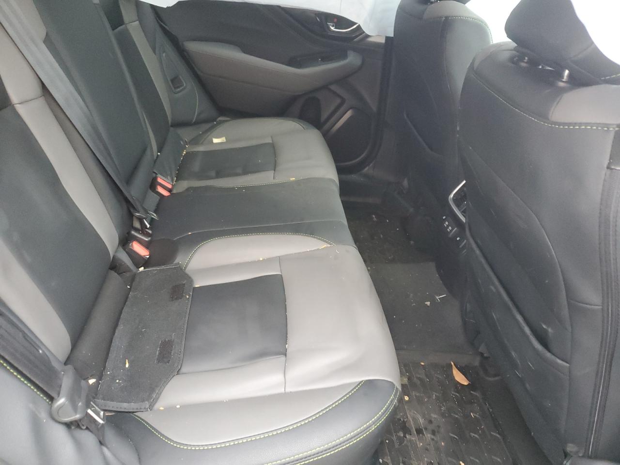 SUBARU OUTBACK ONYX EDITION XT