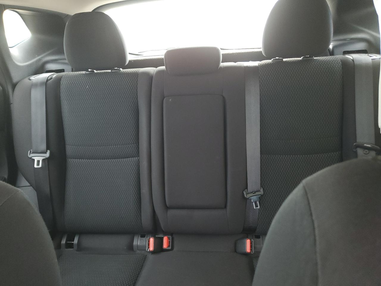 NISSAN ROGUE SPORT S