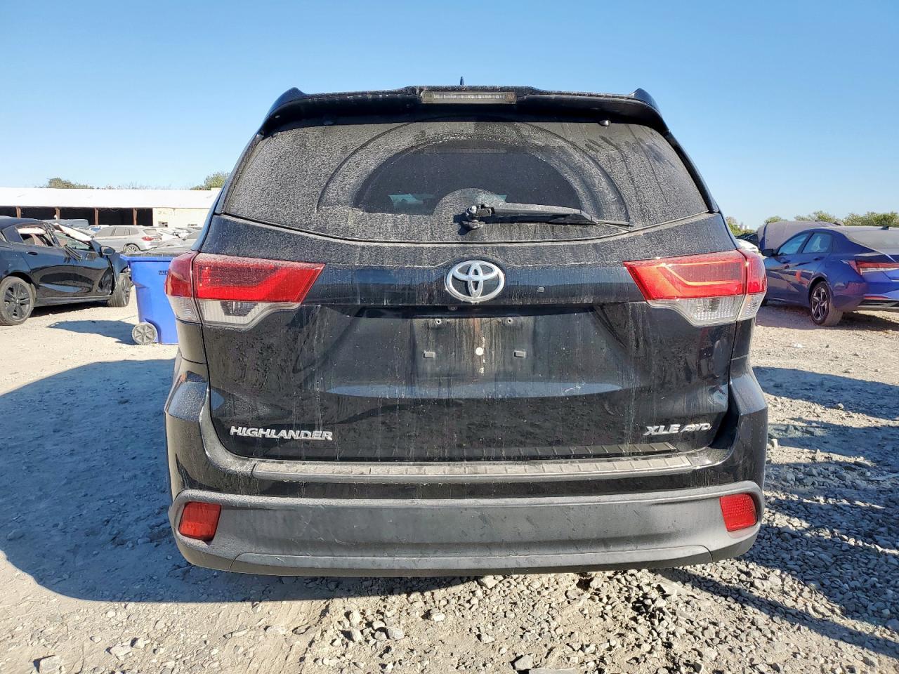 TOYOTA HIGHLANDER SE