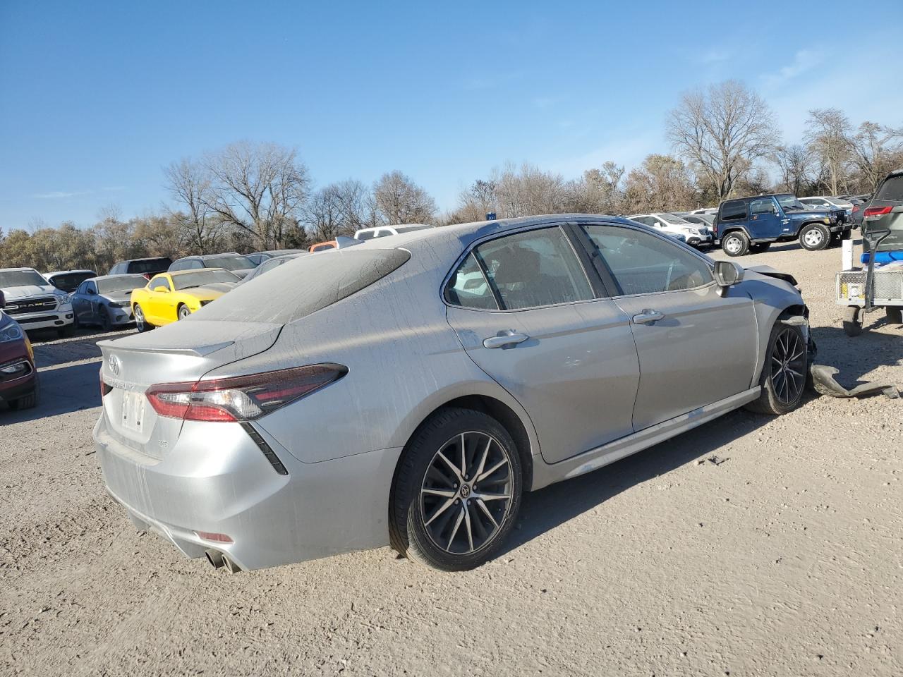 TOYOTA CAMRY SE NIGHT SHADE