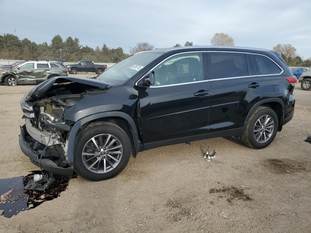 TOYOTA HIGHLANDER SE