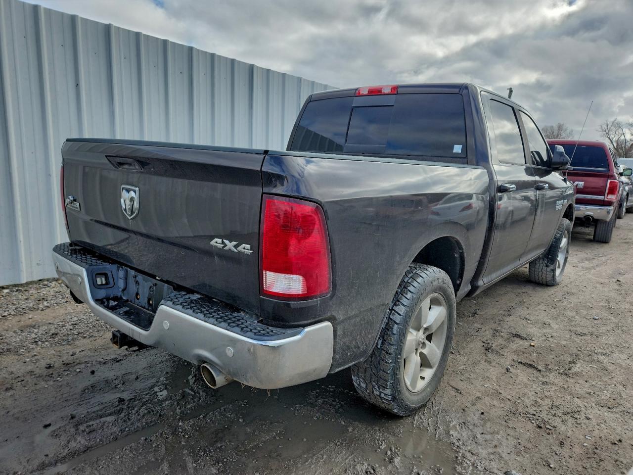 RAM 1500 SLT