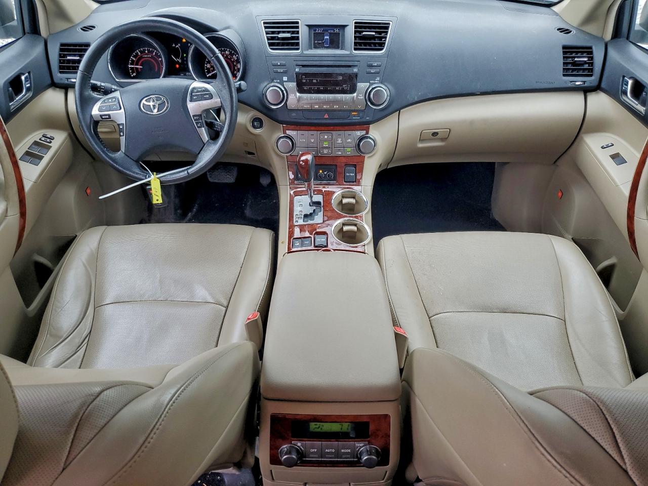 TOYOTA HIGHLANDER LIMITED