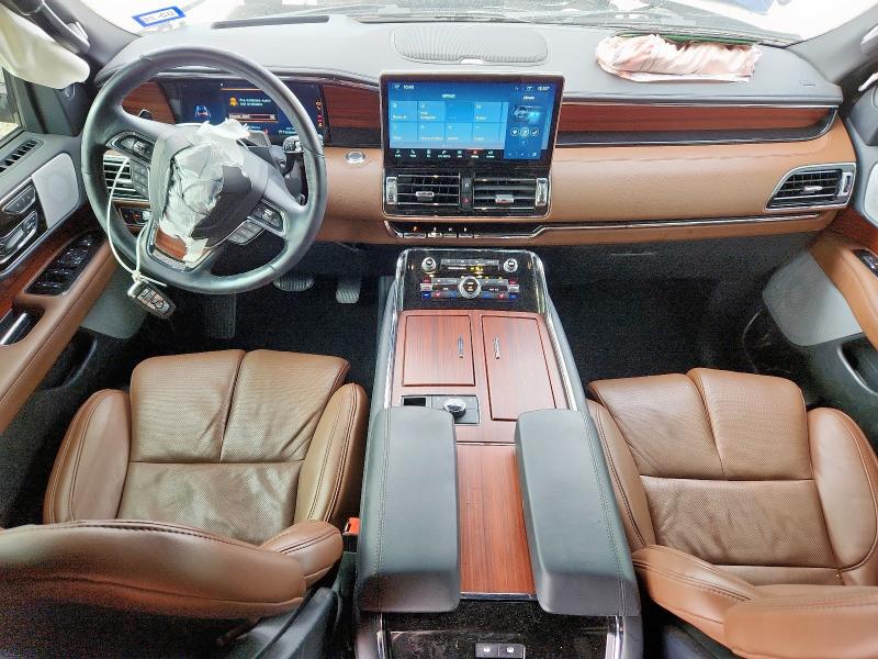 2024 LINCOLN NAVIGATOR #3304015655