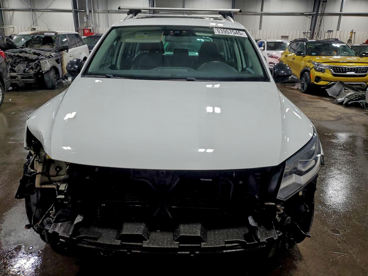 VOLKSWAGEN TIGUAN SPORT