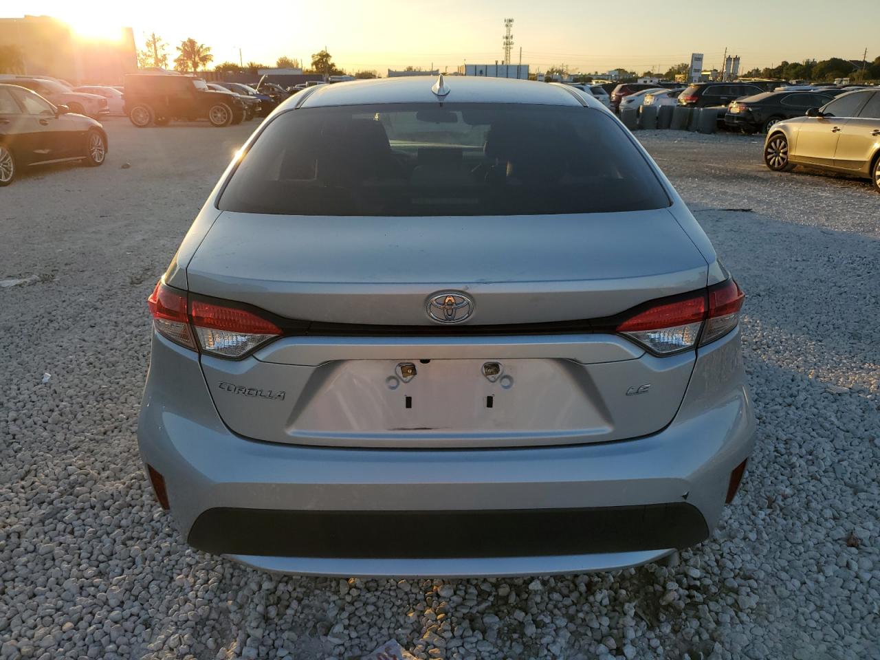 Lot #3312272788 2021 TOYOTA COROLLA LE