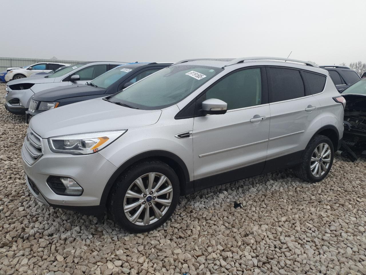 FORD ESCAPE TITANIUM