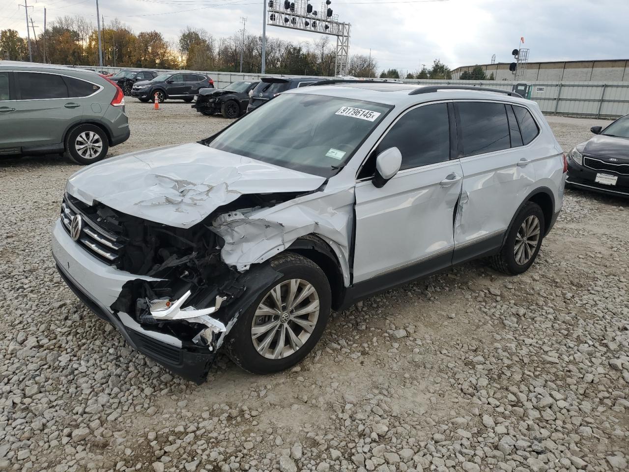 VOLKSWAGEN TIGUAN SE
