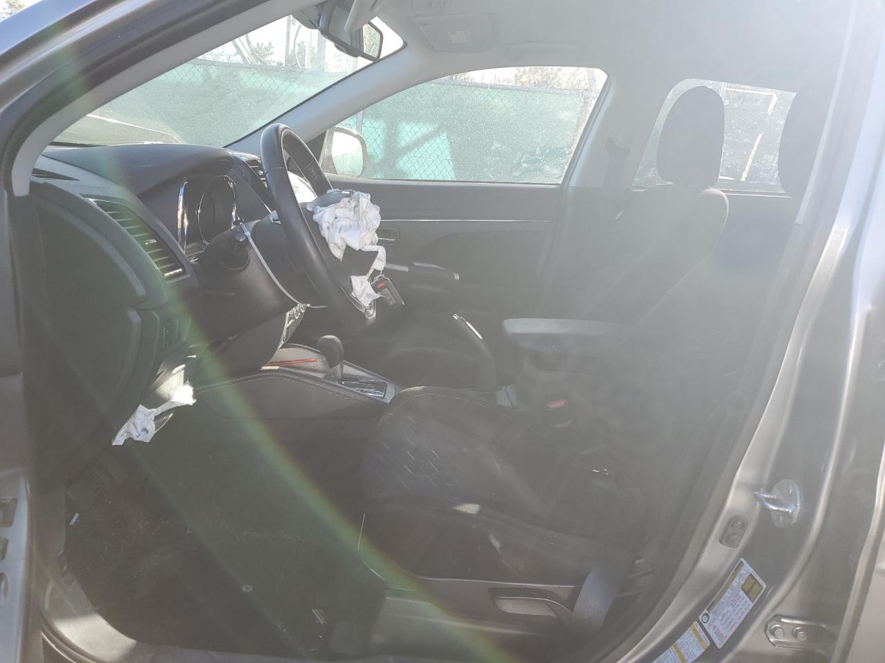 MITSUBISHI OUTLANDER ES