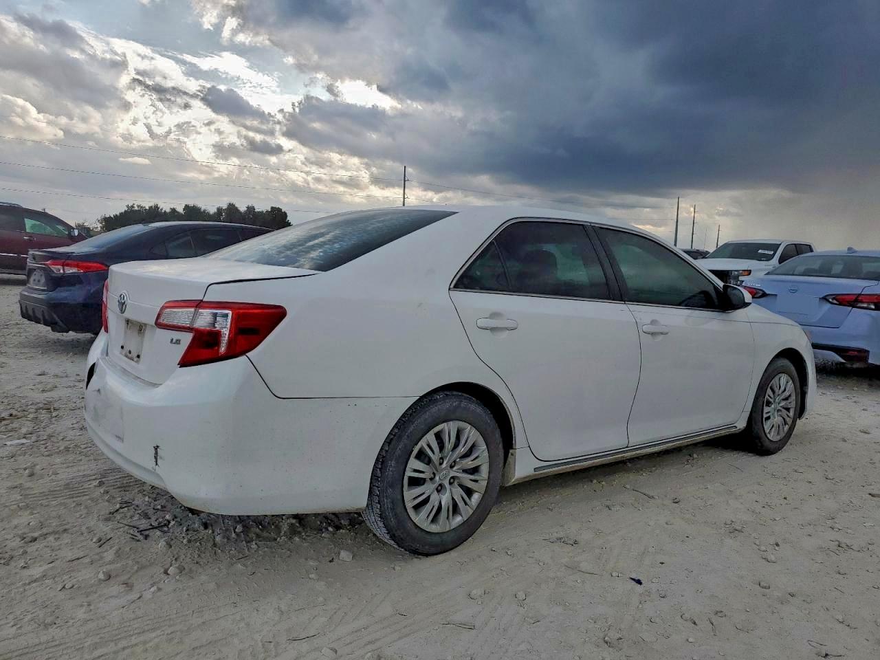 TOYOTA CAMRY L