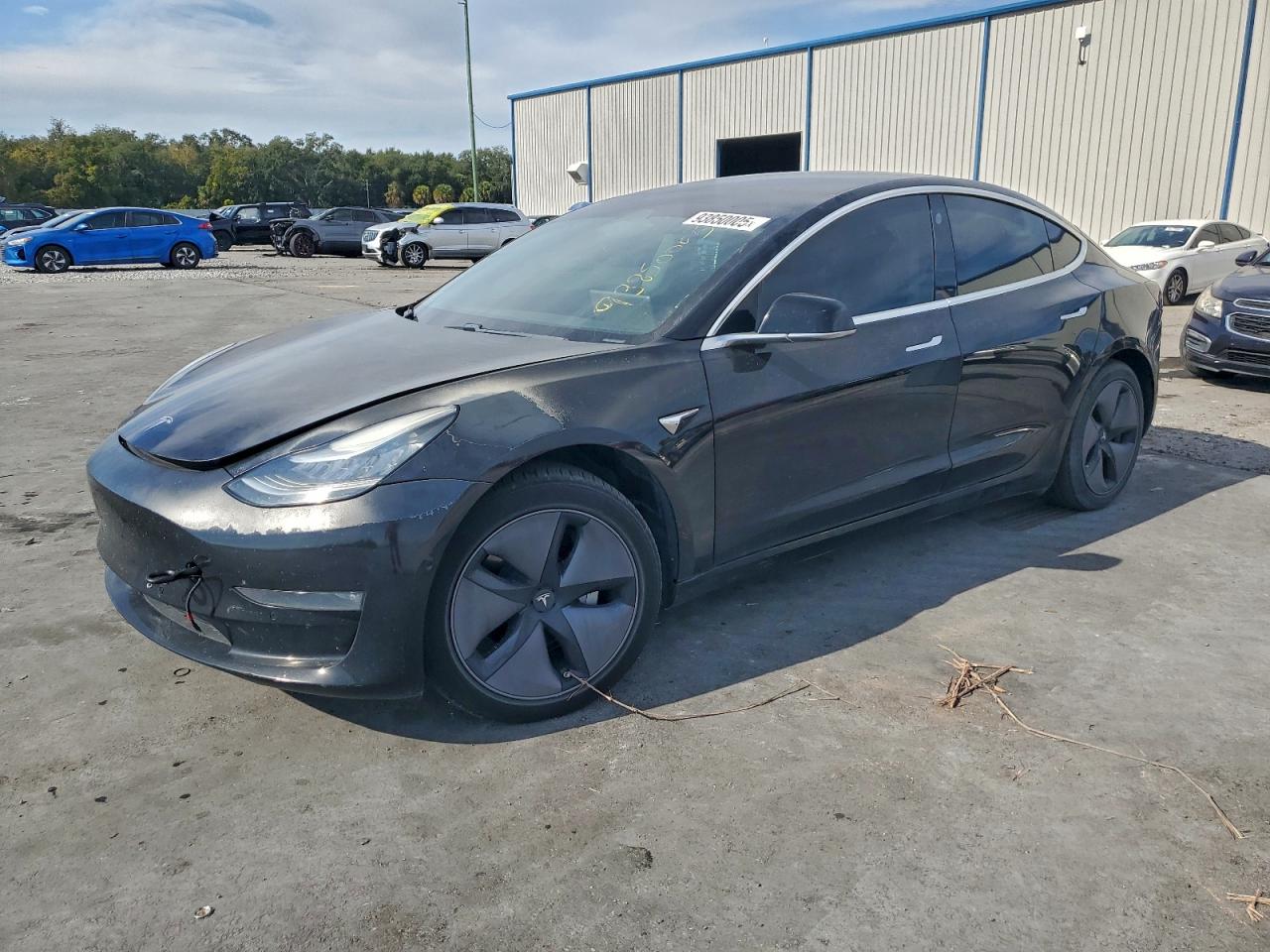 Lot #3303659939 2019 TESLA MODEL 3