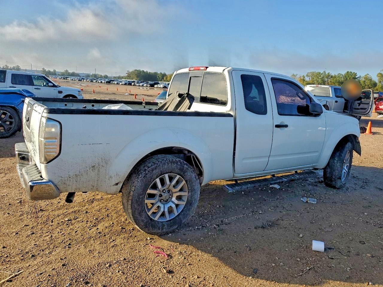 Lot #3318021417 2014 NISSAN FRONTIER S