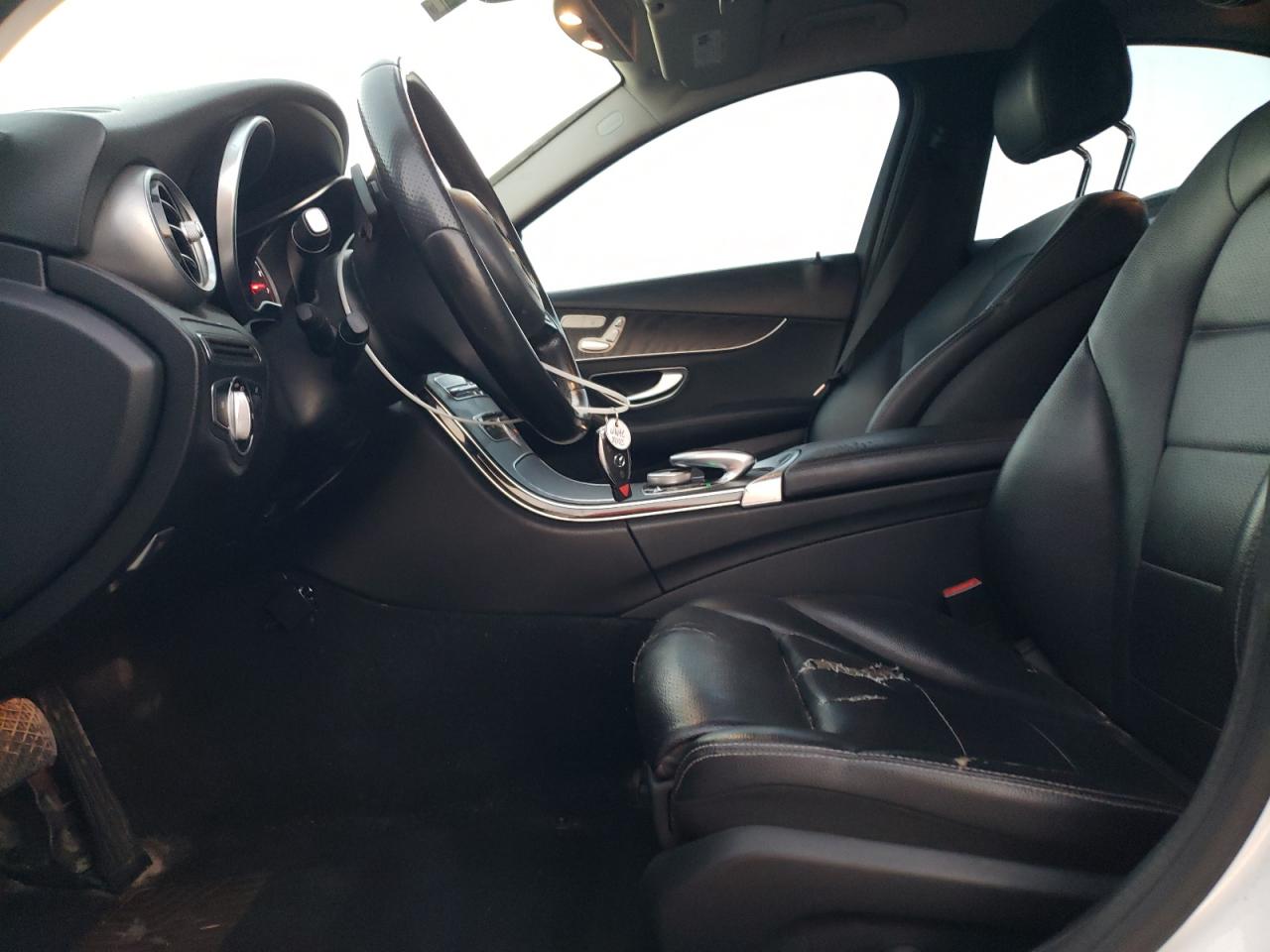 MERCEDES-BENZ C-CLASS 300