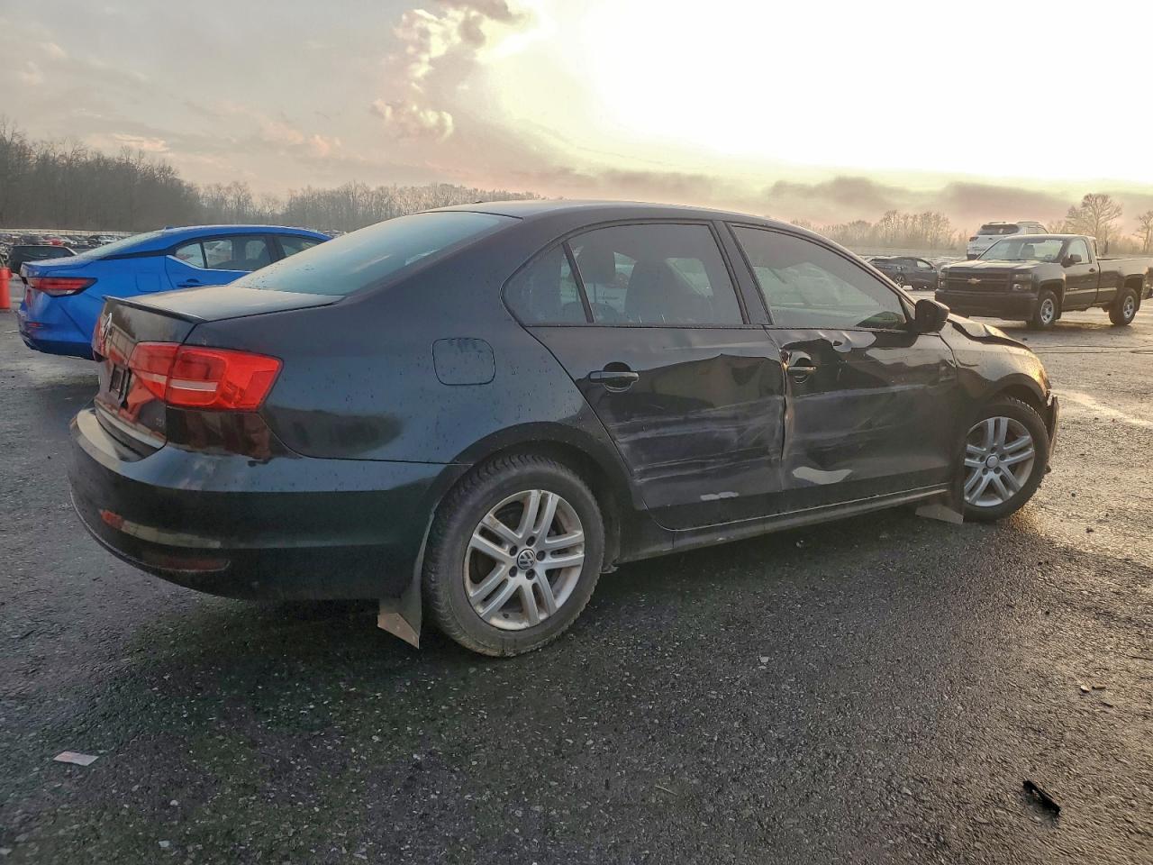 VOLKSWAGEN JETTA BASE