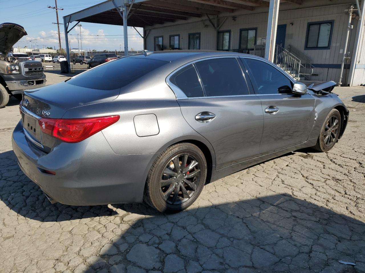 INFINITI Q50 BASE