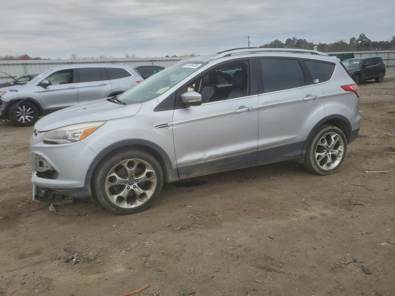 FORD ESCAPE TITANIUM