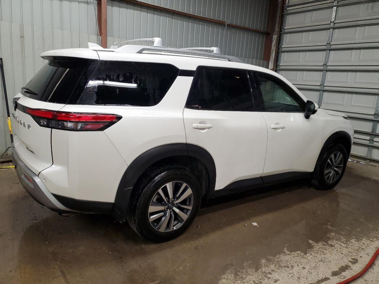 NISSAN PATHFINDER SL