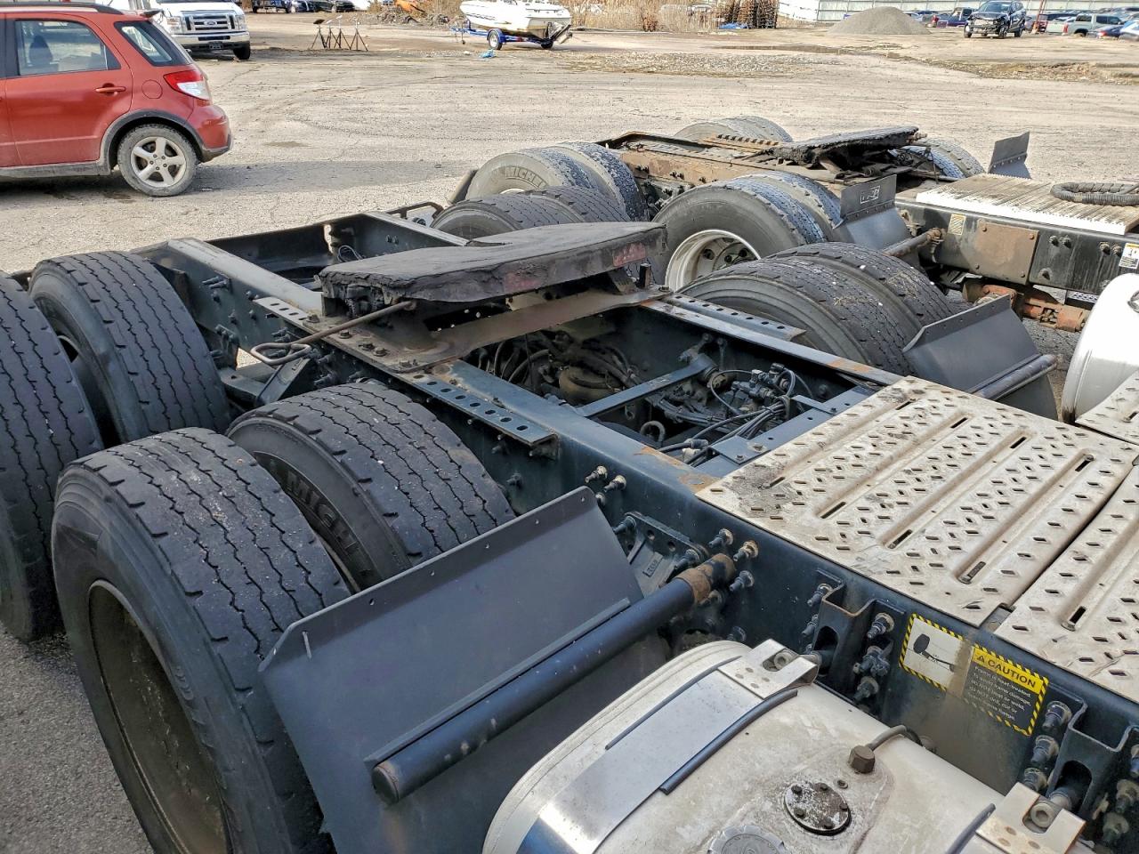 Lot #3296892818 2017 MACK 600 CXU600