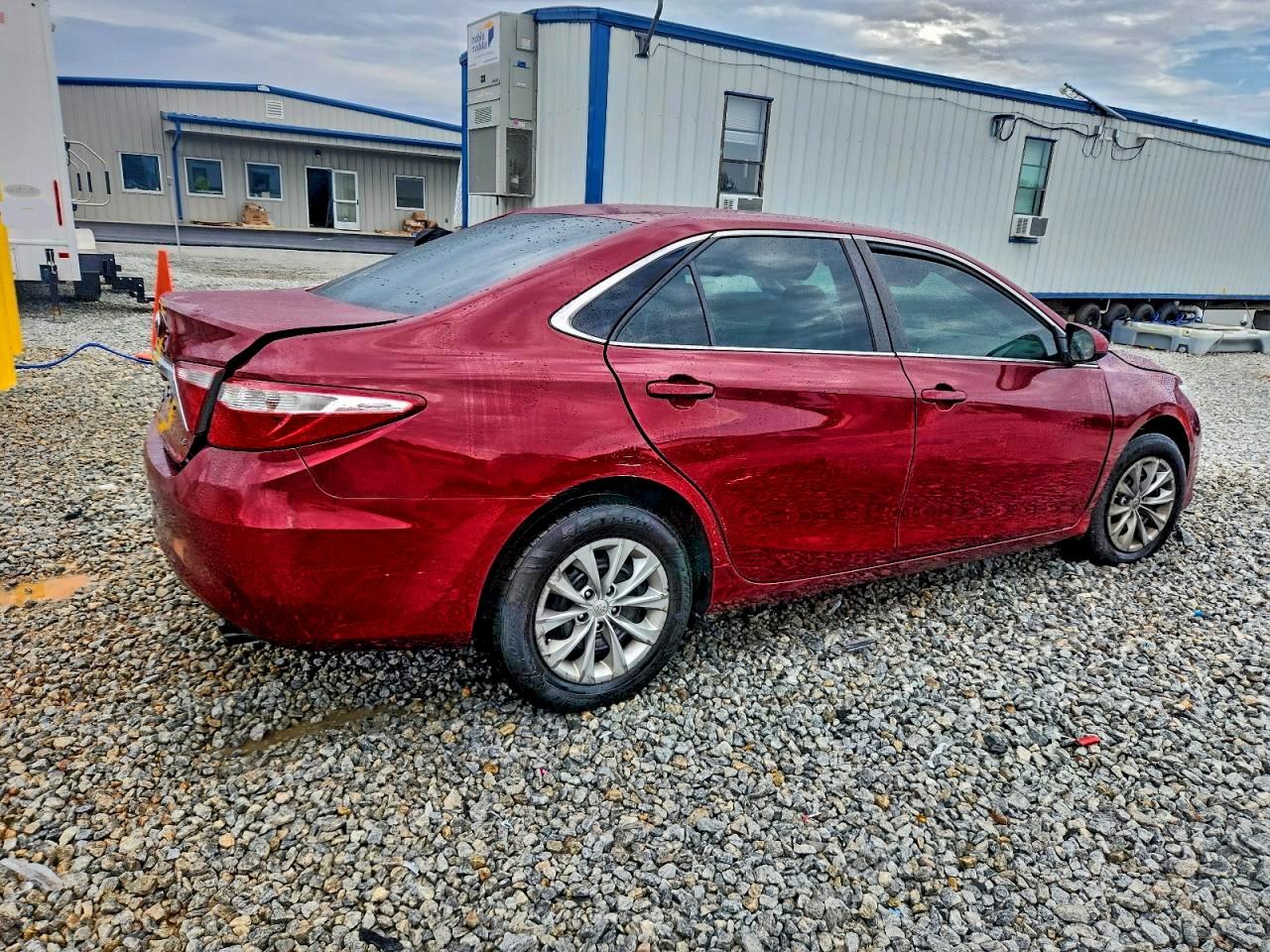 Lot #3302728096 2017 TOYOTA CAMRY LE