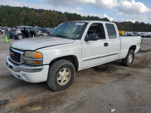 Global Auto Auctions: 2003 GMC NEW SIERRA