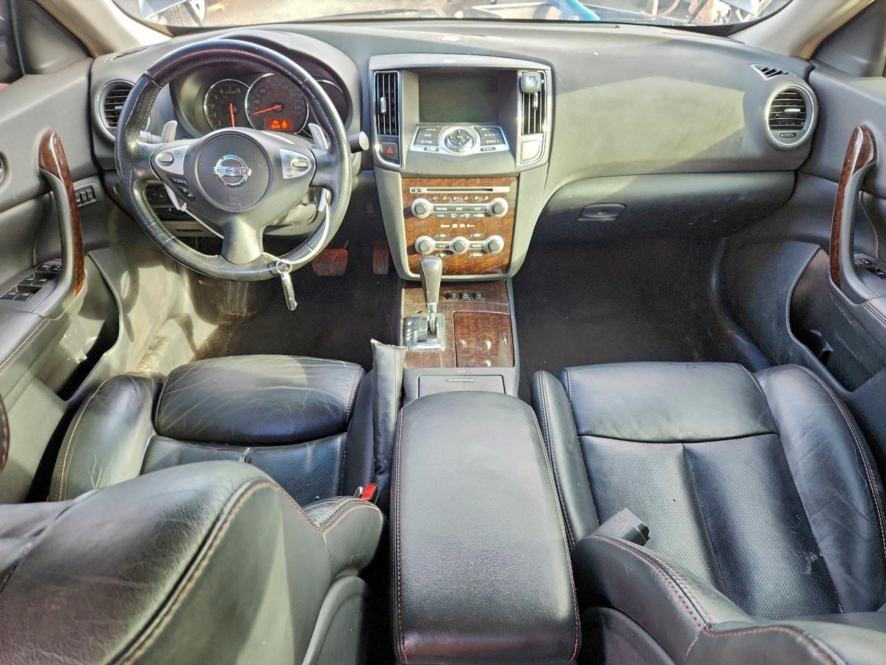 NISSAN MAXIMA S
