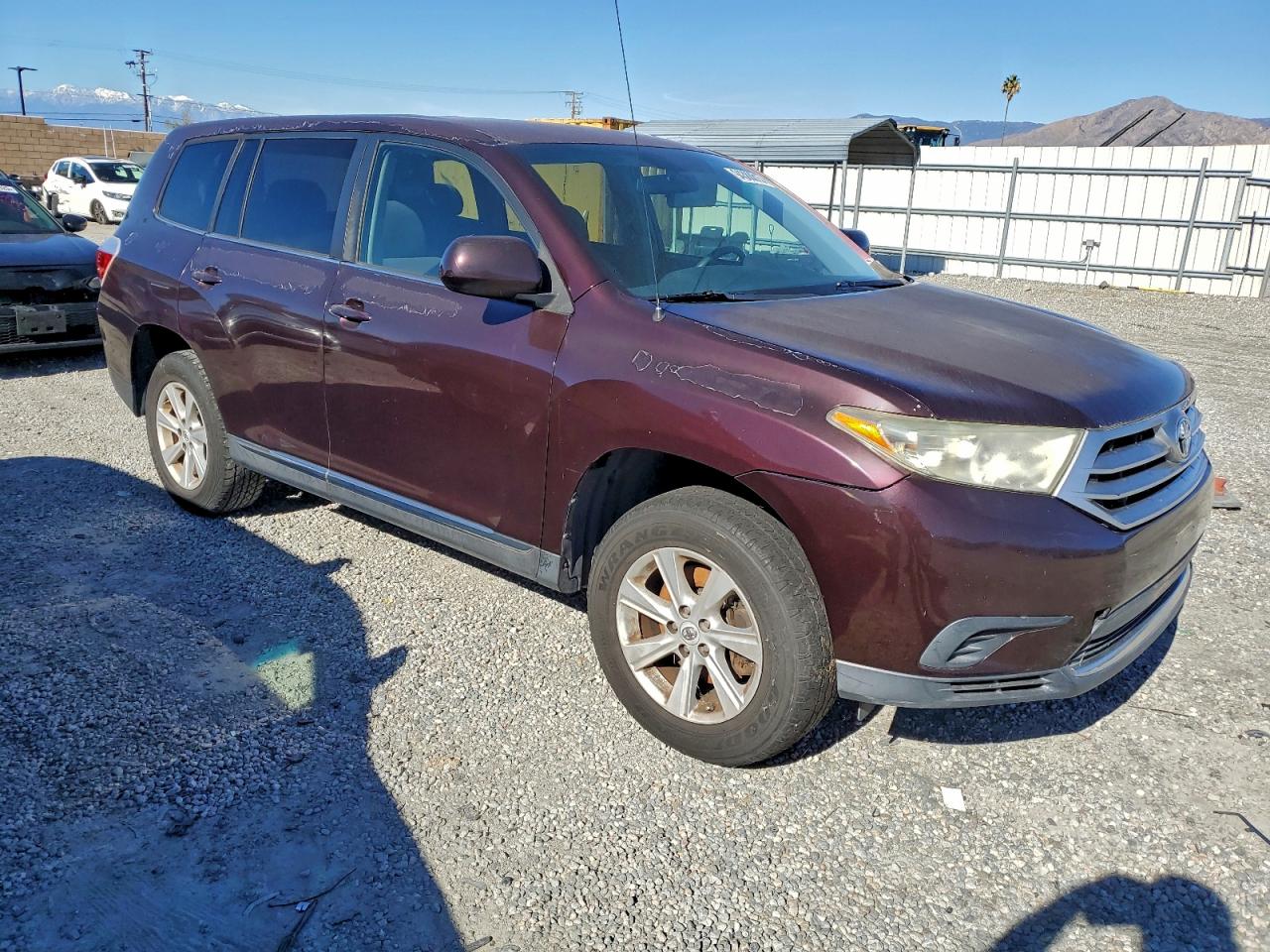 TOYOTA HIGHLANDER BASE