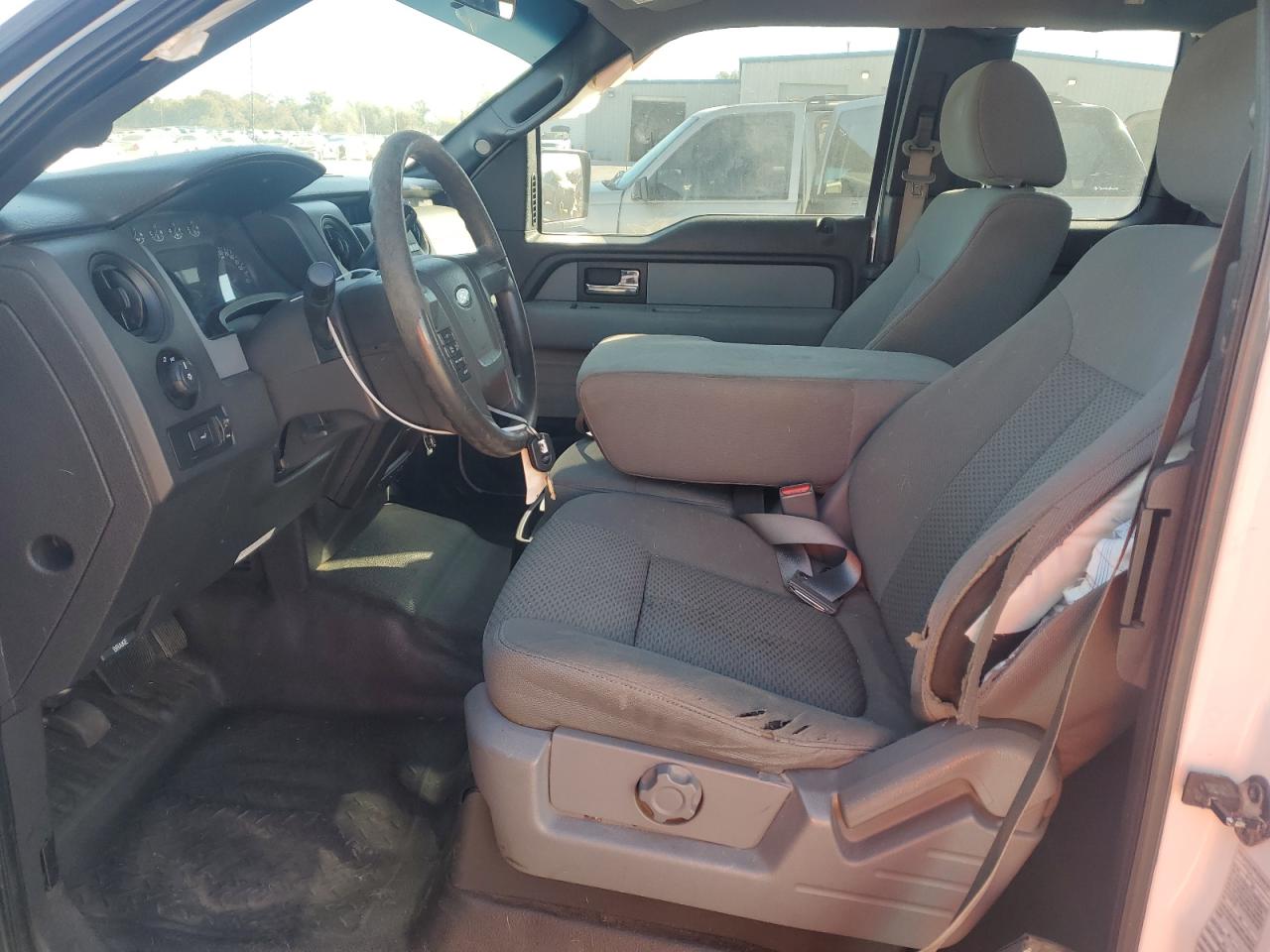 FORD F-150 SUPER CAB