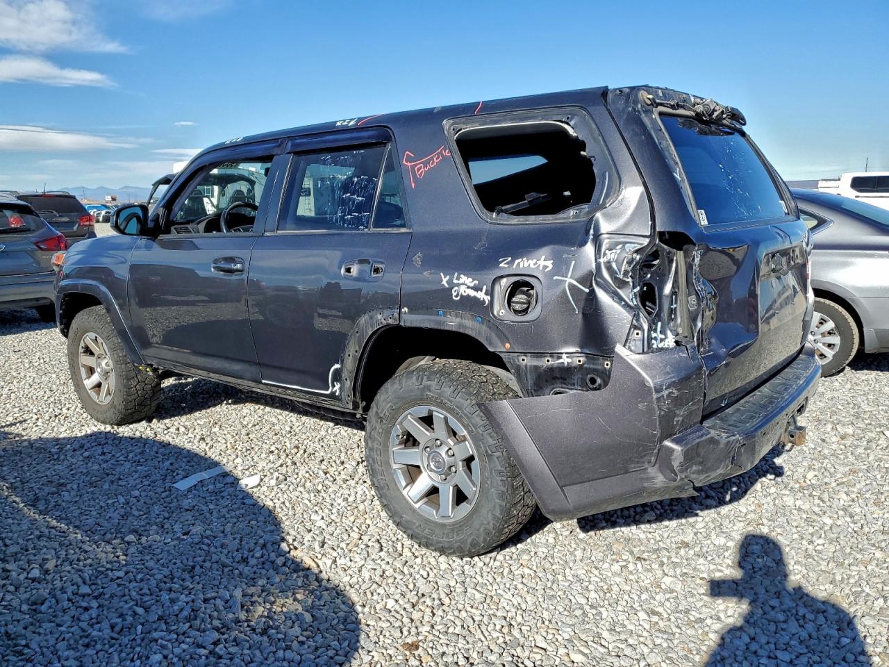 TOYOTA 4RUNNER SR5/SR5 PREMIUM