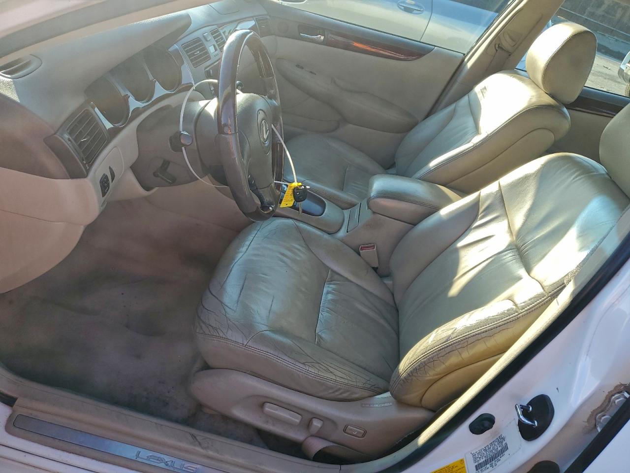 Lot #3296992843 2002 LEXUS ES 300