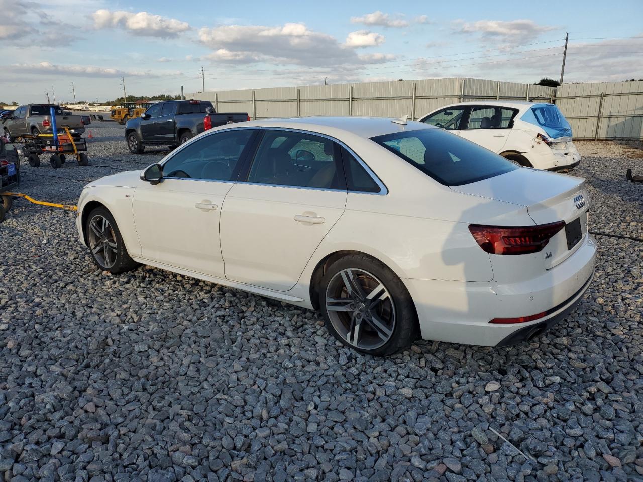 AUDI A4 PREMIUM PLUS
