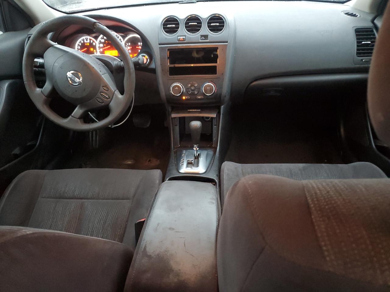NISSAN ALTIMA BASE
