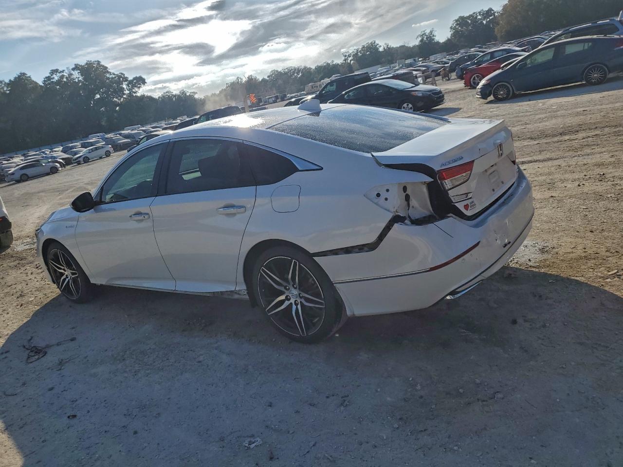 Lot #3301805372 2022 HONDA ACCORD TOU
