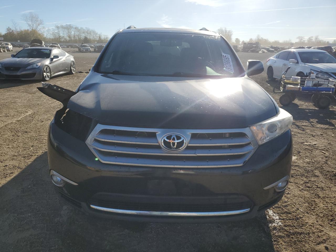 TOYOTA HIGHLANDER BASE