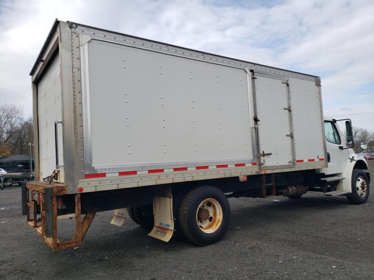 Lot #3293282440 2018 FREIGHTLINER M2