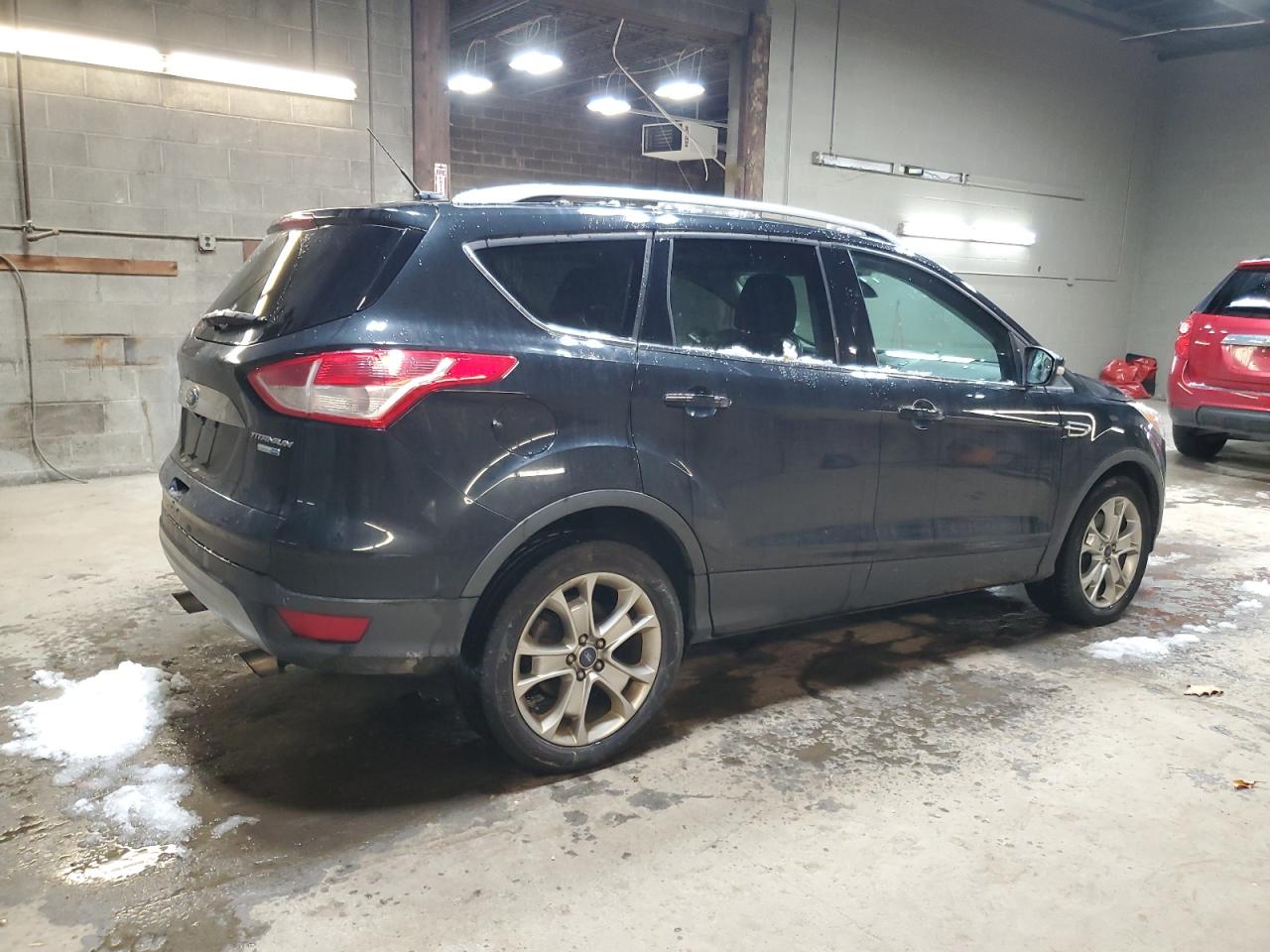 FORD ESCAPE TITANIUM