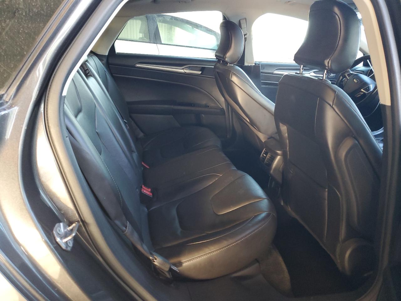 FORD FUSION TITANIUM PHEV