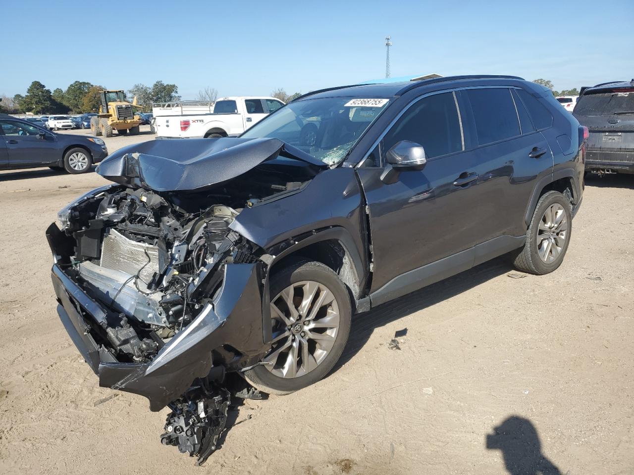 TOYOTA RAV4 XLE PREMIUM