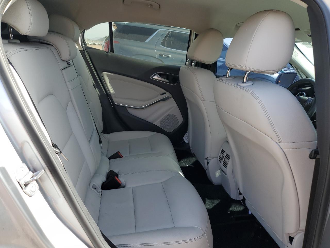 MERCEDES-BENZ GLA-CLASS 250