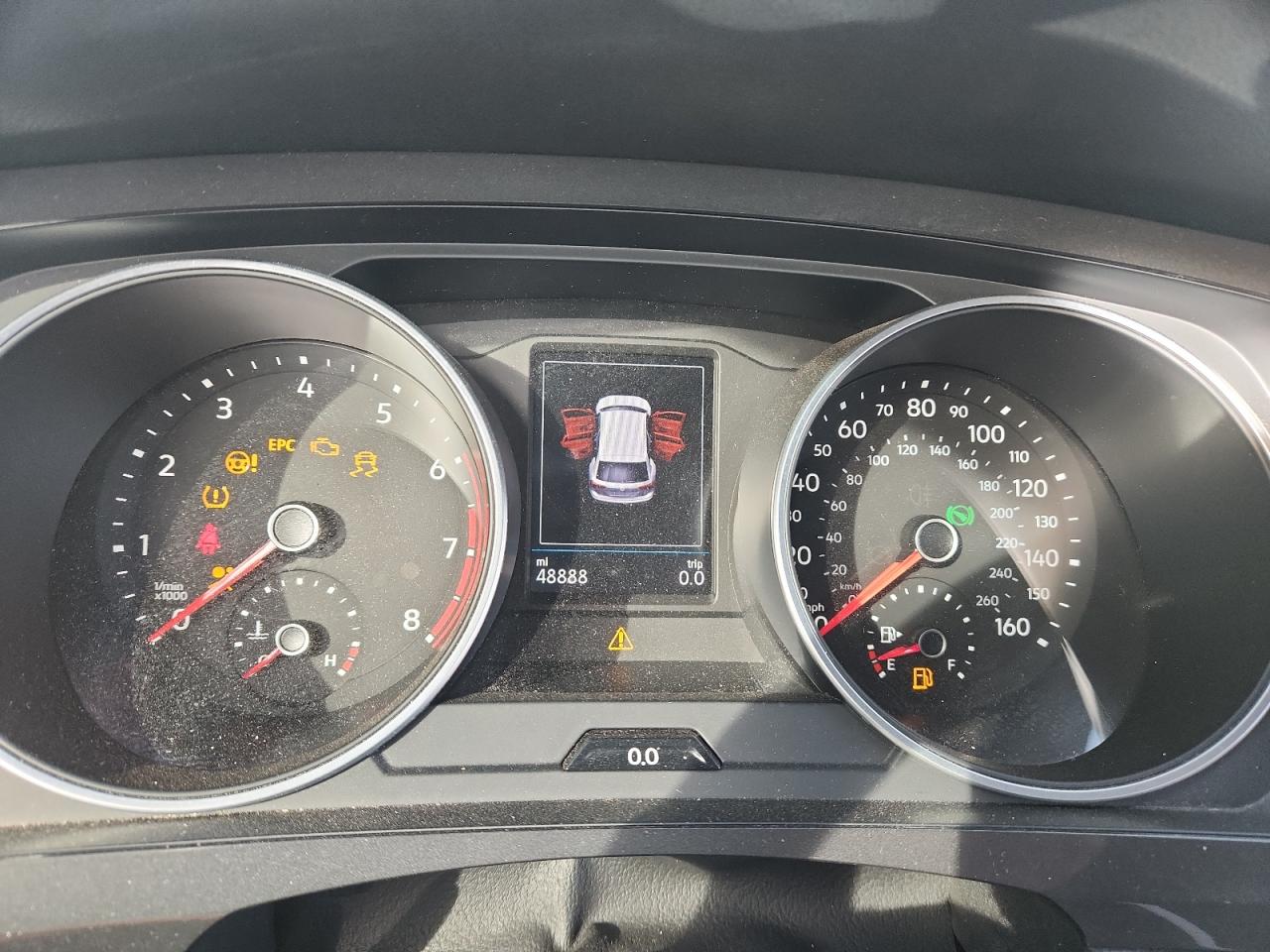 VOLKSWAGEN TIGUAN SE