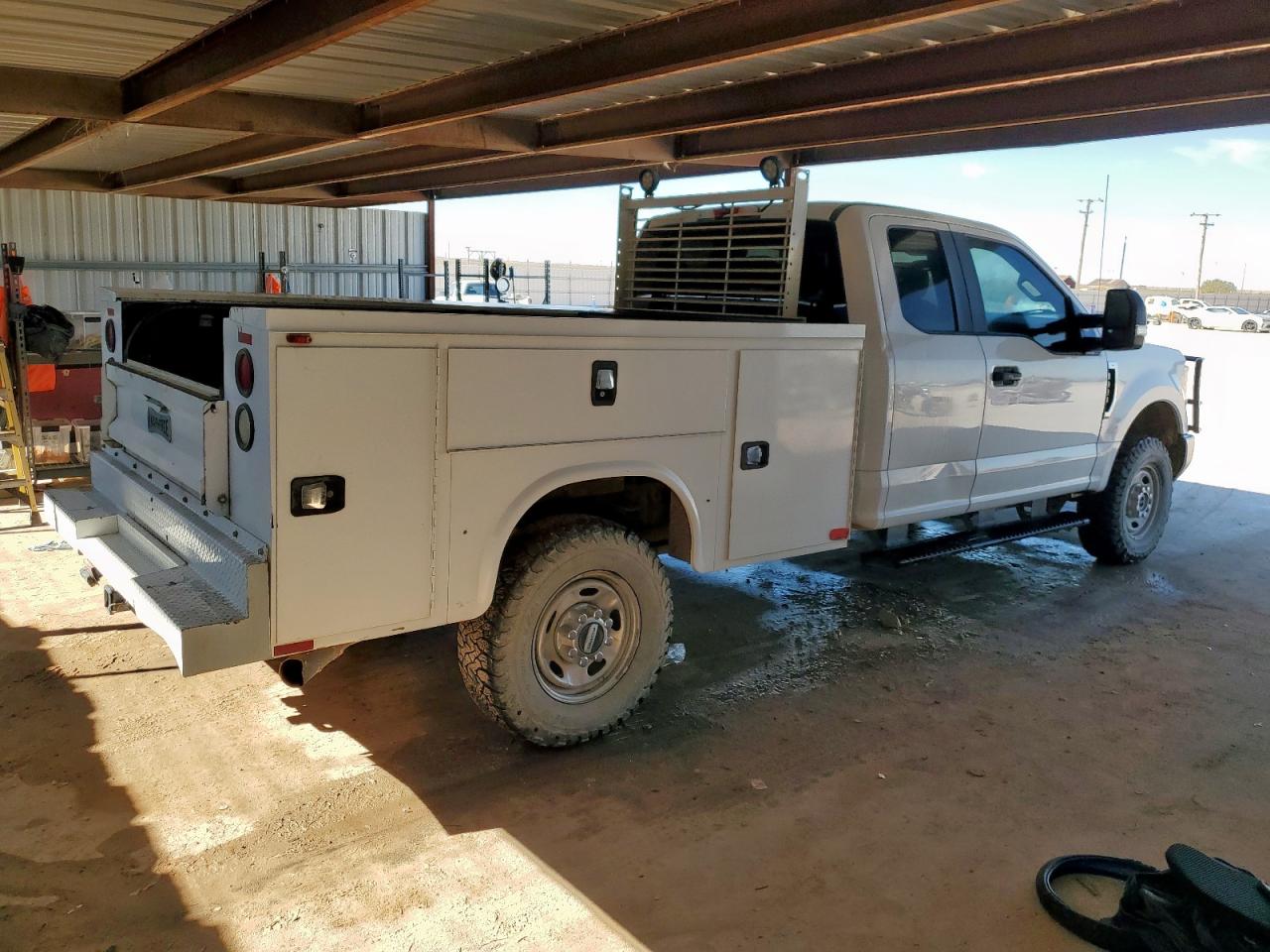 FORD F-350 SUPER DUTY