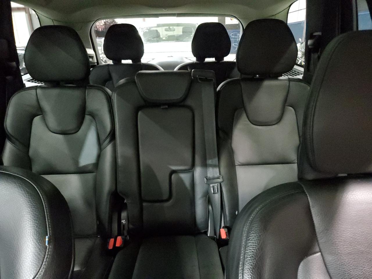 VOLVO XC90 T6 MOMENTUM