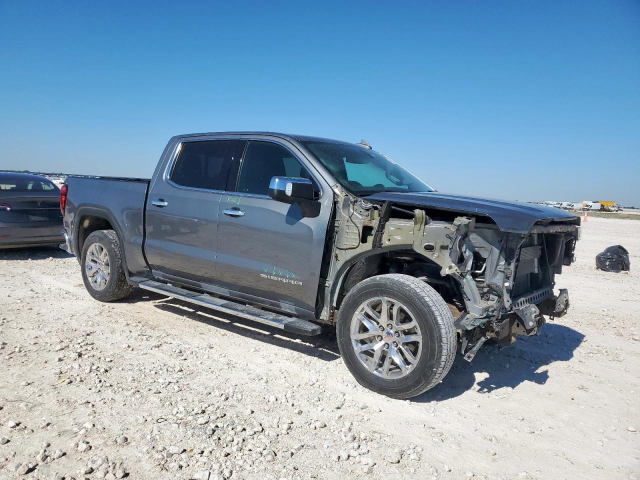 GMC SIERRA C1500 SLT