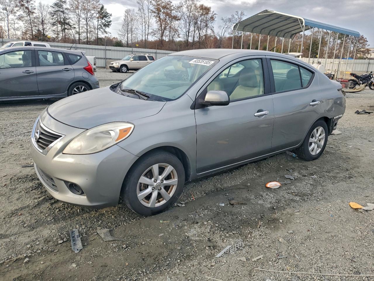 NISSAN VERSA S