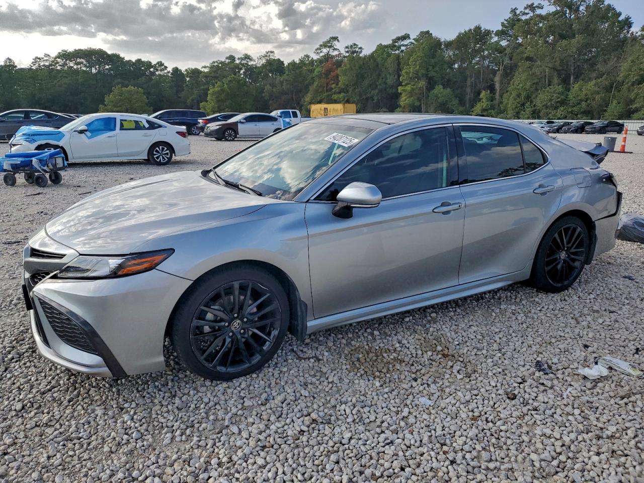TOYOTA CAMRY XSE