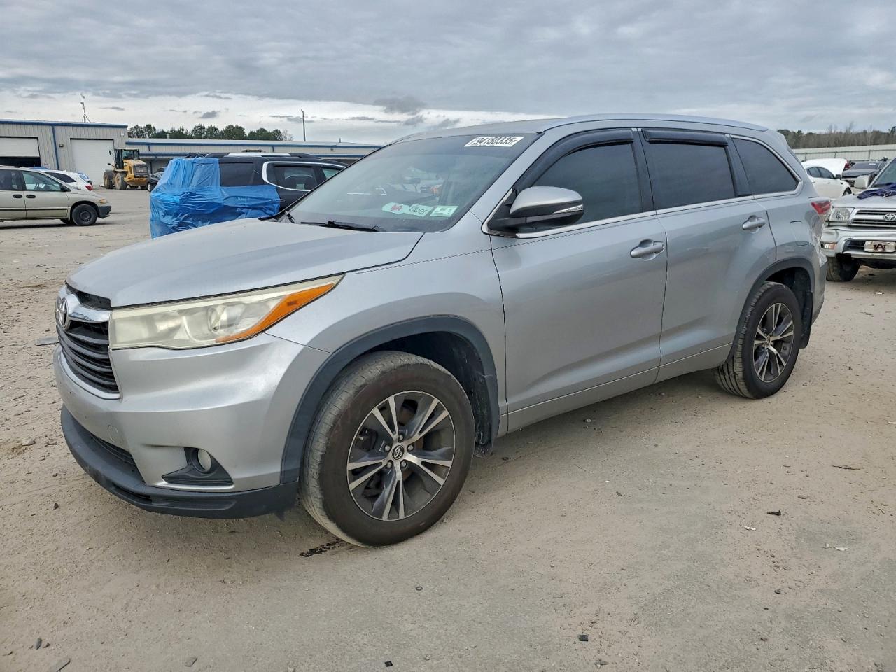 TOYOTA HIGHLANDER XLE